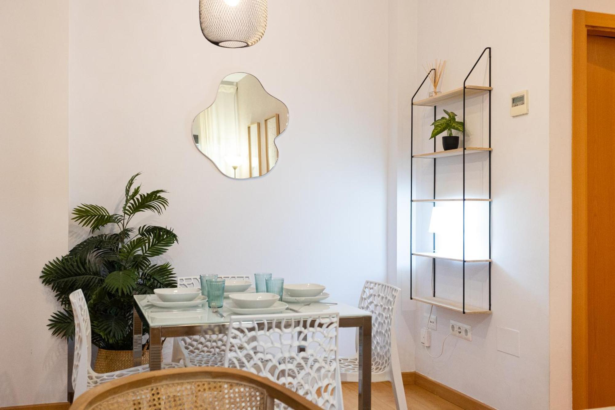 Holidays2Malaga Picasso Area Apartment Exterior photo